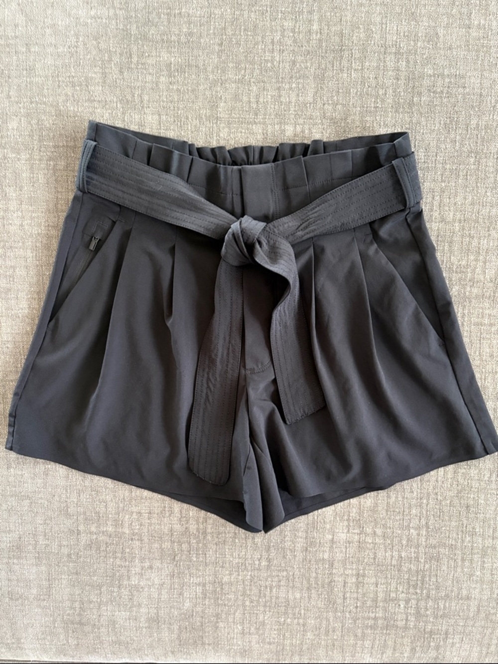 Athleta Skyline Short II Black Lightweight Travel Shorts Size 0